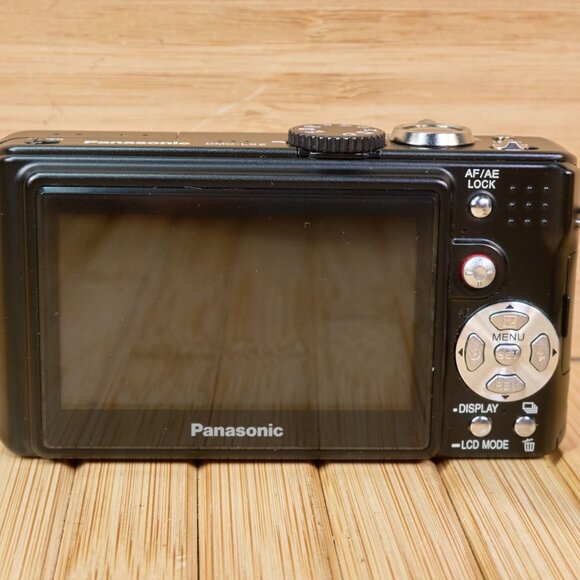 Panasonic Lumix DMC-LX2 10.2MP Digital Camera, Leica Lens, Made in Japan - Picture 8 of 9